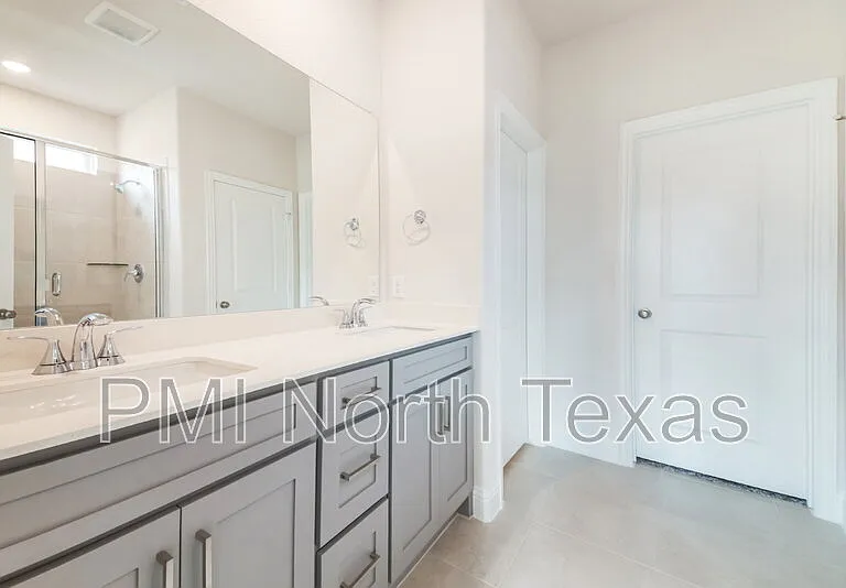 3114 Cordelia Dr — Photo 18