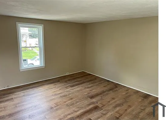 304 E Montgomery Ave — Photo 18