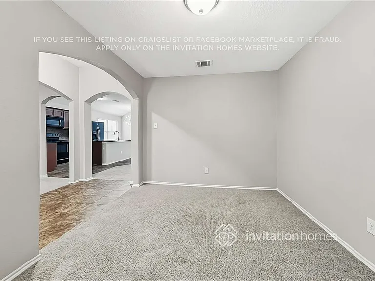 313 Eastland Ct — Photo 5