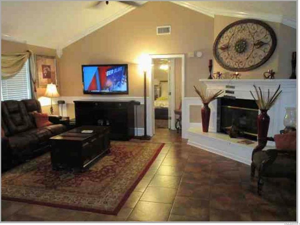 2nd image of 178 Carter Ln