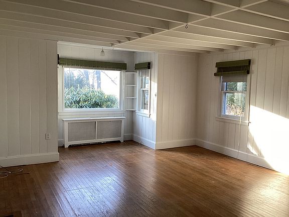 2nd image of 13488 Monterey Ln