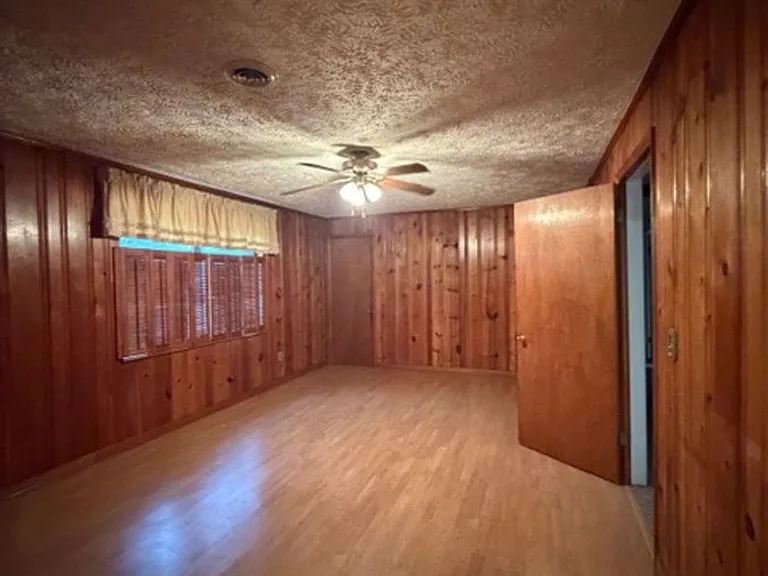1701 Westside Dr — Photo 7