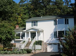 75 Old Cannon Rd, Berkeley Heights, NJ 07922