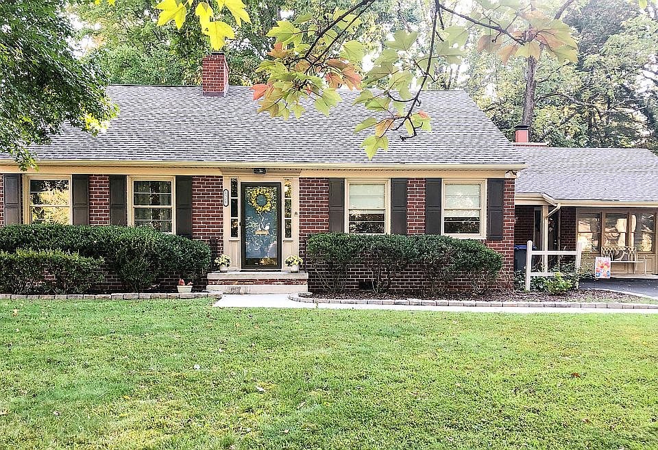 1st image of 1521 Dobyns Dr