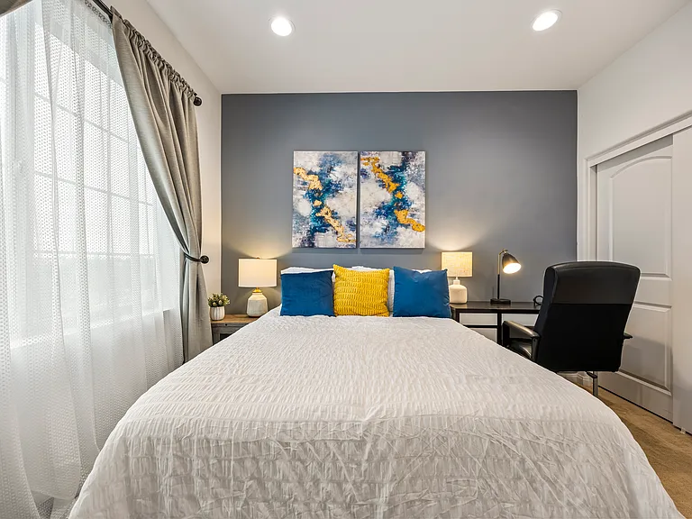 3204 E Painted Crescent St — Photo 53