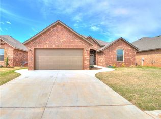 2605 Wayne Cutt Ave, Yukon, OK 73099
