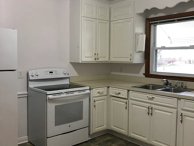 17 Normandy Ln — Photo 4