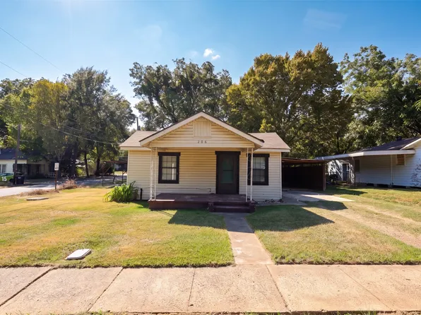 206 Latimer St, Mooringsport, LA 71060
