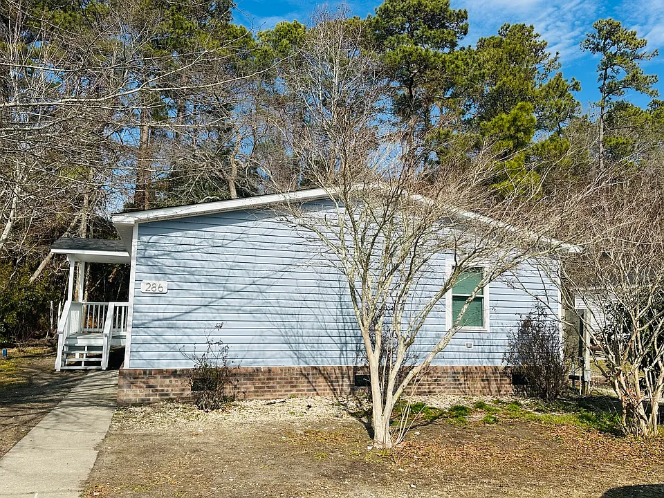 286 Saint Christopher Cir