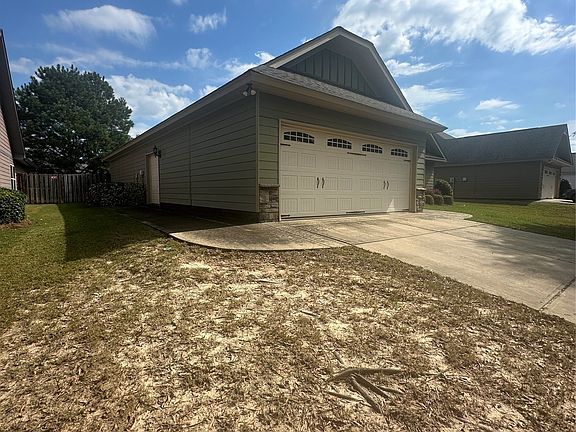 2nd image of 425 Stone Park Blvd