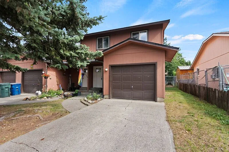208 W 13th Ave #3