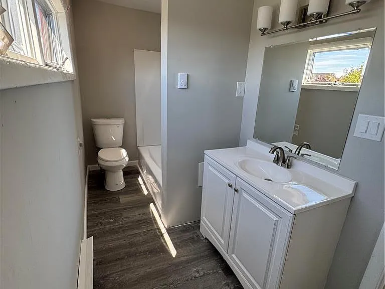 702 Walnut St #2 — Photo 8