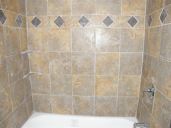 5th image of 1711 Southmore Blvd APT 1