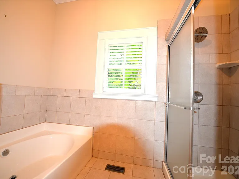 252 South St — Photo 15