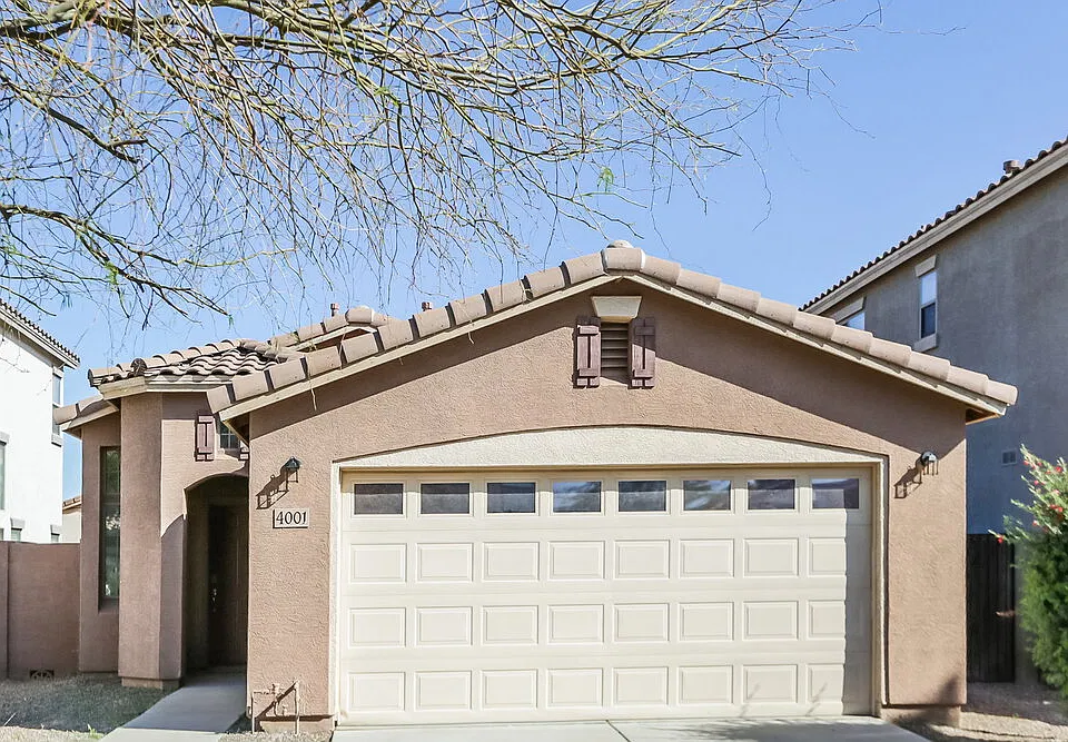 4001 E Timberline Rd