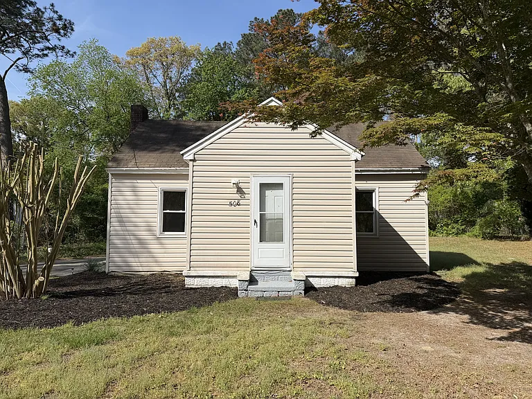 508 Hayward Ave — Photo 1