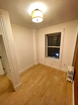 Rented by LJ Sloane Management | media 25