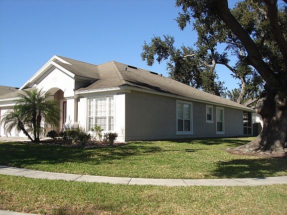 3rd image of 30722 Lanesborough Cir