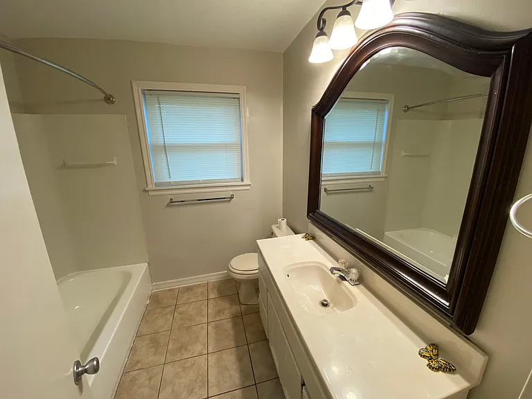 1612 Raleigh St — Photo 8