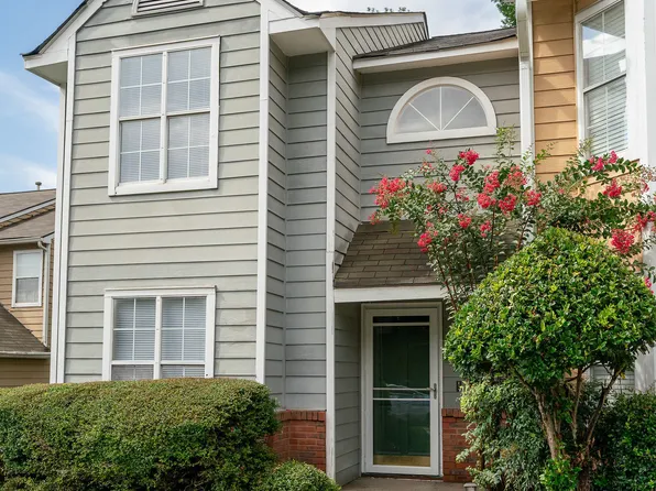 3231 Long Iron Dr, Lawrenceville, GA 30044