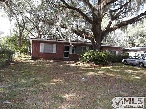 2nd image of 207 Cypress Rd