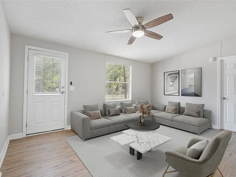 234 Twin Creeks Dr — Photo 4