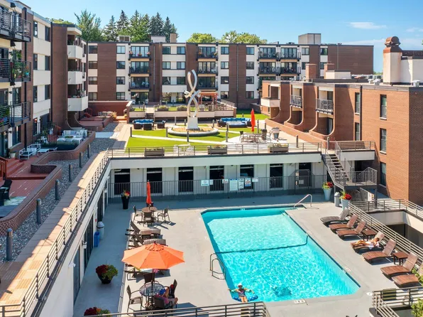 52 Groveland Ter #A103, Minneapolis, MN 55403