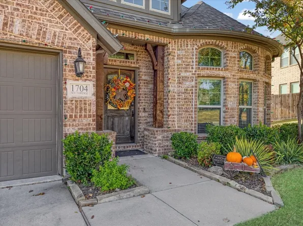 1704 Southridge Dr, Van Alstyne, TX 75495