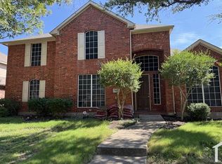 7906 Salzburg Dr, Rowlett, TX 75089