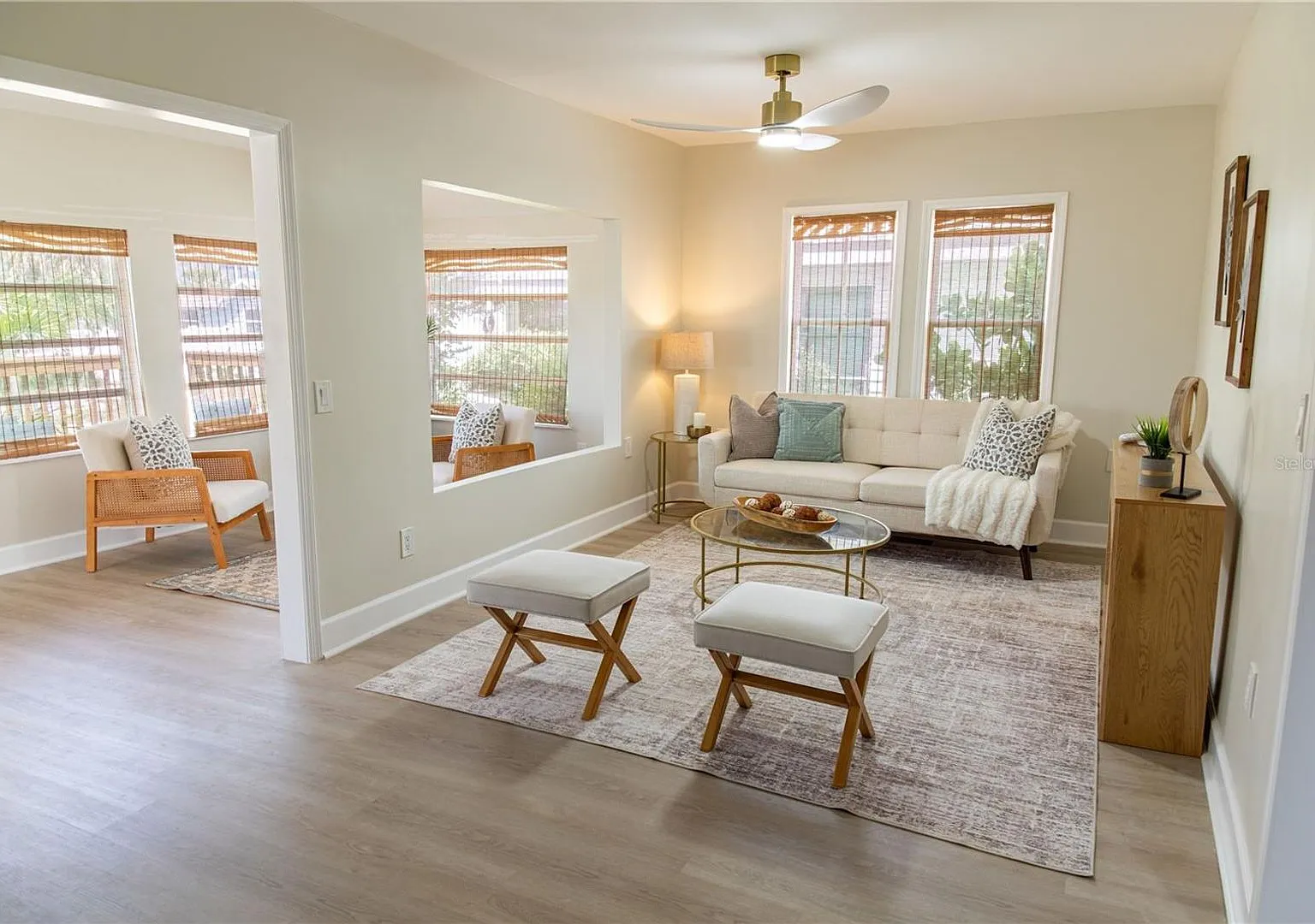 Beautifully Updated 3-Bed, 2-Bath Beach Home — Photo 4
