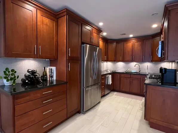 214 Willow Ave APT 3C, Hoboken, NJ 07030