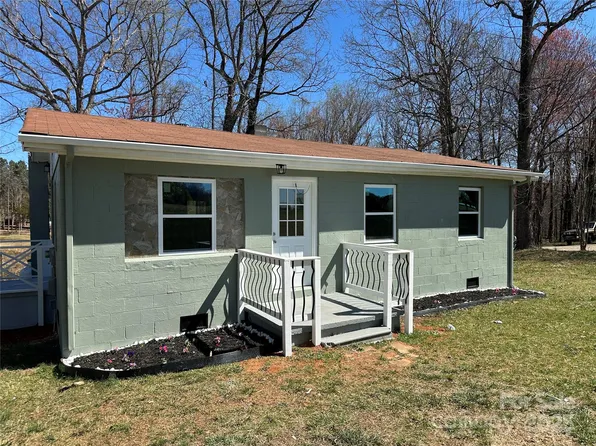 209 Brookview Rd, Statesville, NC 28625