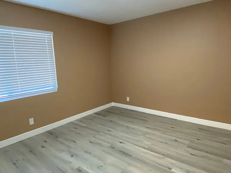 3711 S Normandie Ave #6 — Photo 4