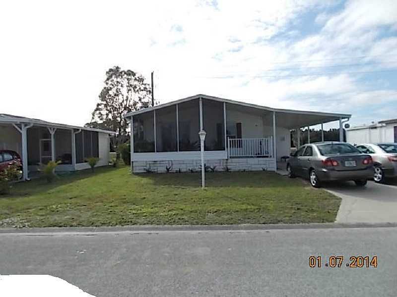 1st image of 883 Laurel Cir