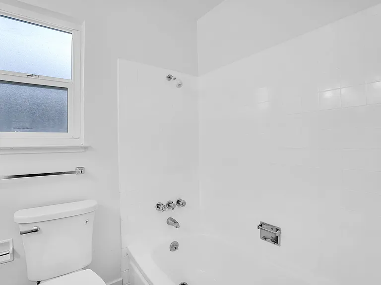 1085 143rd Ave #5 — Photo 11