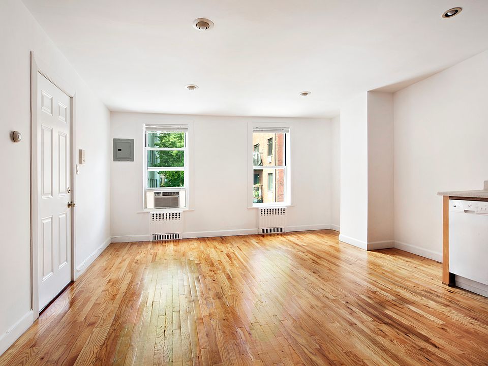 1st image of 76 Nevins St Floor 3