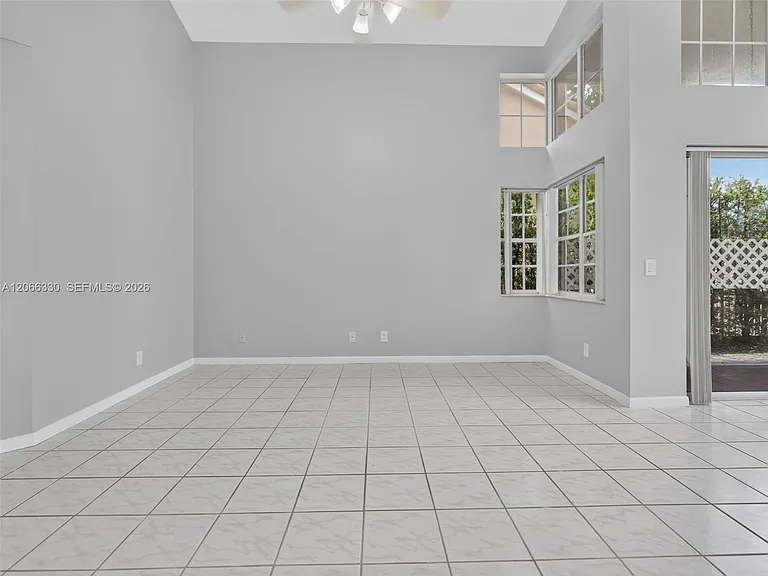 1520 Seabay Rd — Photo 47
