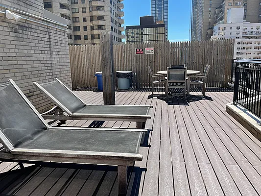 Rented by Oxford Property Group | media 6