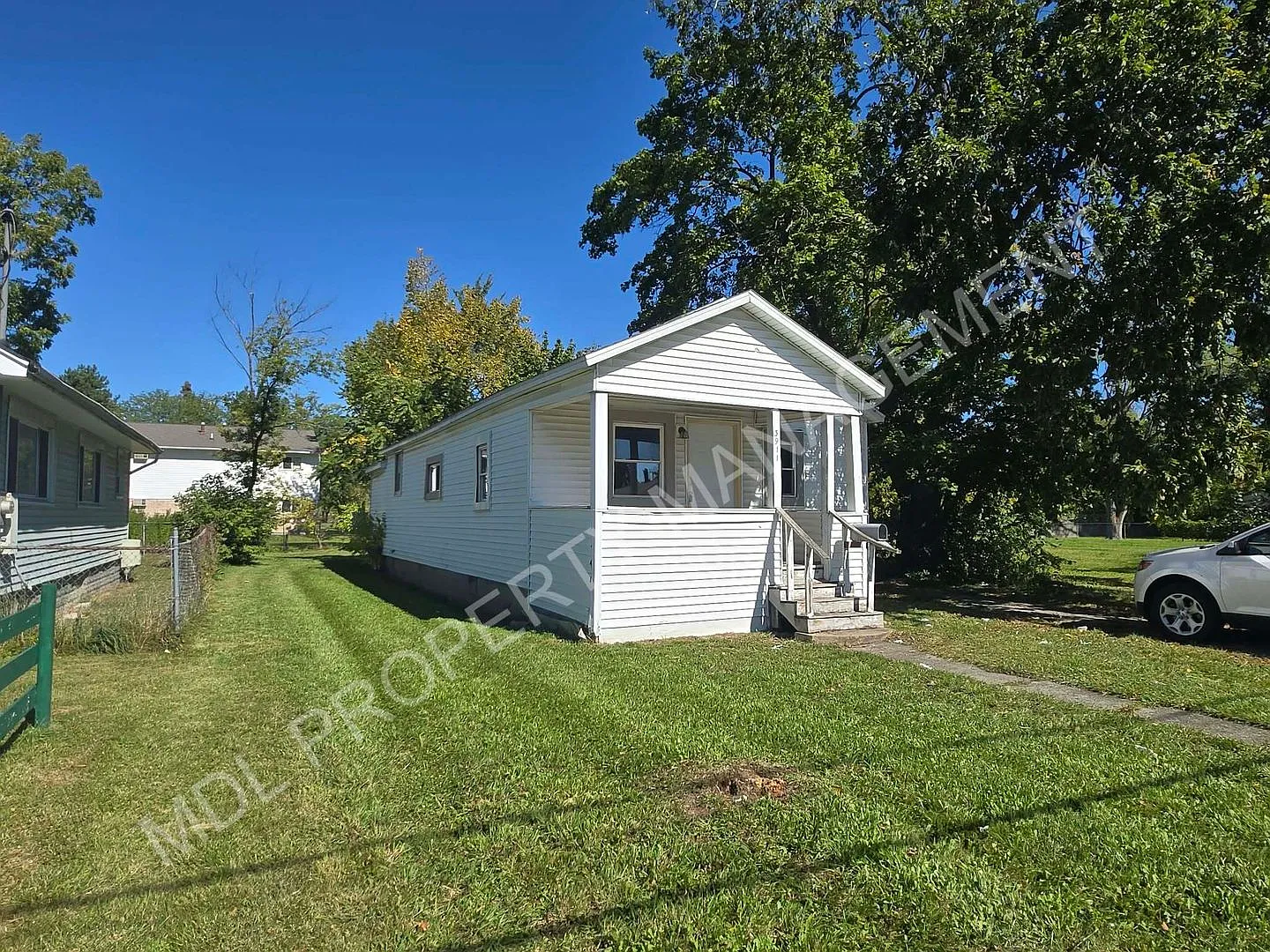 2-Bedroom Housea in Saginaw — Photo 2