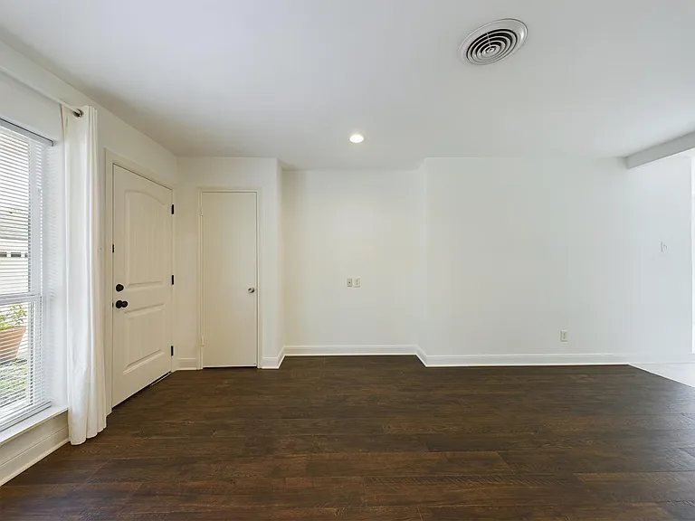 5627 Winsome Ln — Photo 6