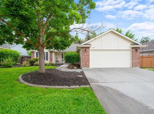 2447 E Ashbrook Ct, Eagle, ID 83616