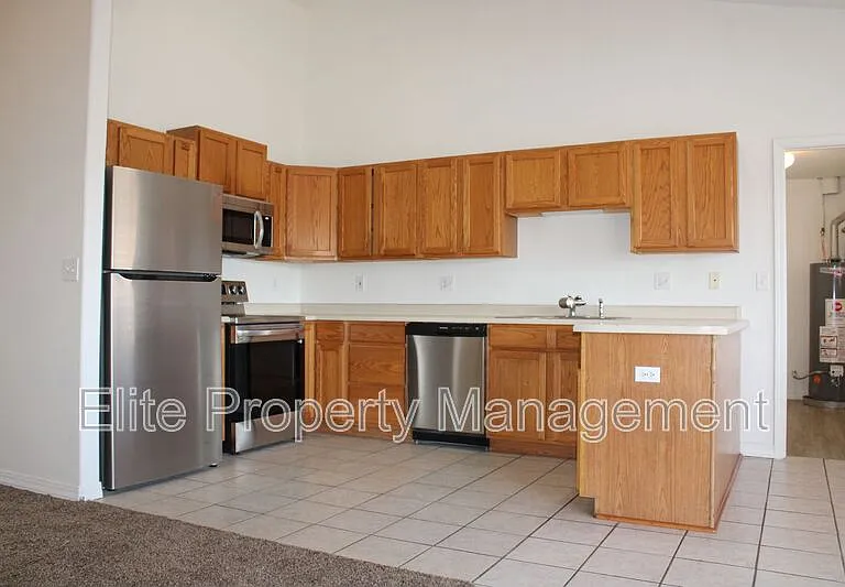 169 S Stardust Dr — Photo 6