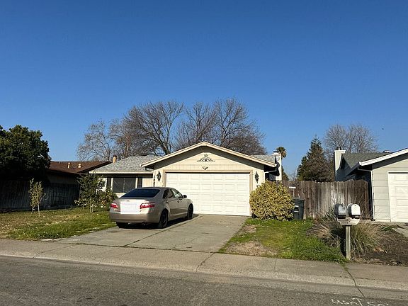 4th image of 7007 Cloverleaf Way