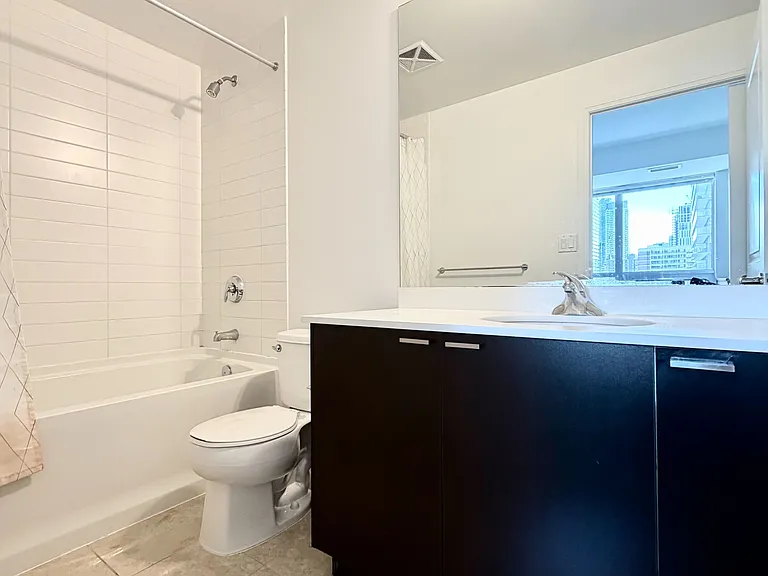 35 Hayden St #1405 — Photo 12
