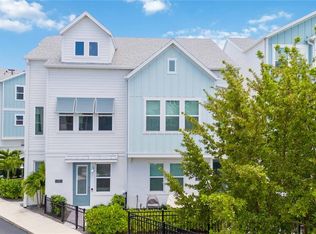 2344 Lindstrom St, Sarasota, FL 34237