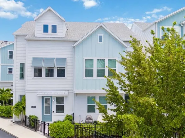 2344 Lindstrom St, Sarasota, FL 34237