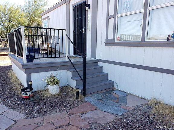 4th image of 1590 Nottingham Dr