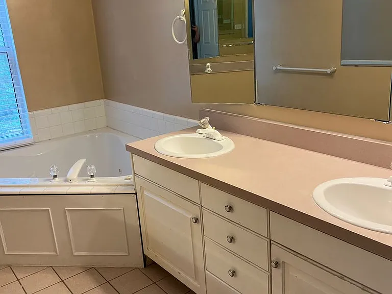 1076 Canyon Rd — Photo 28