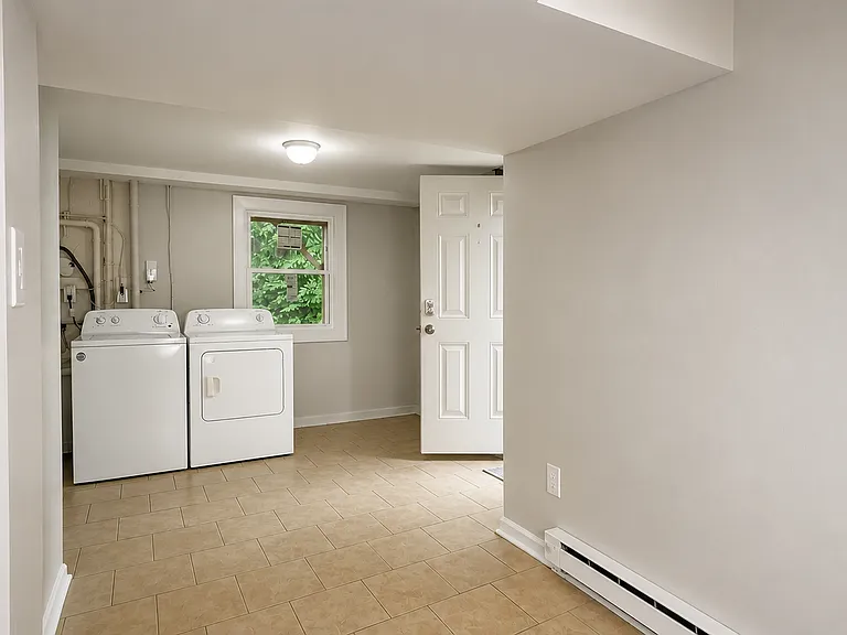 1407 Grace St #B — Photo 7