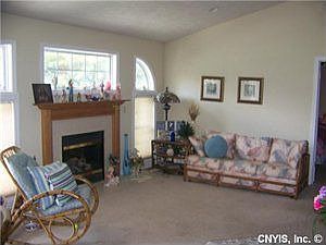 3rd image of 8223 Vicksburg Pl